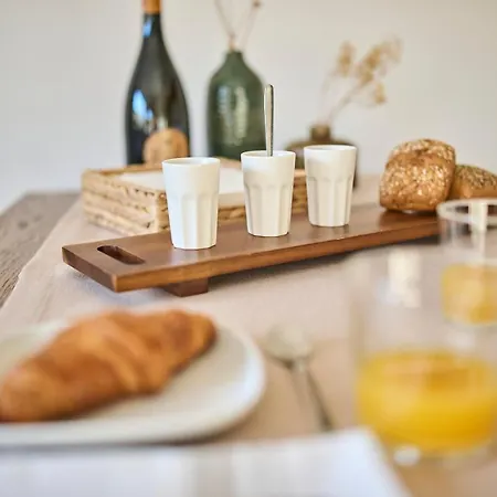 Apartament Brand New 1 Bedroom With Backyard Near The Beach!